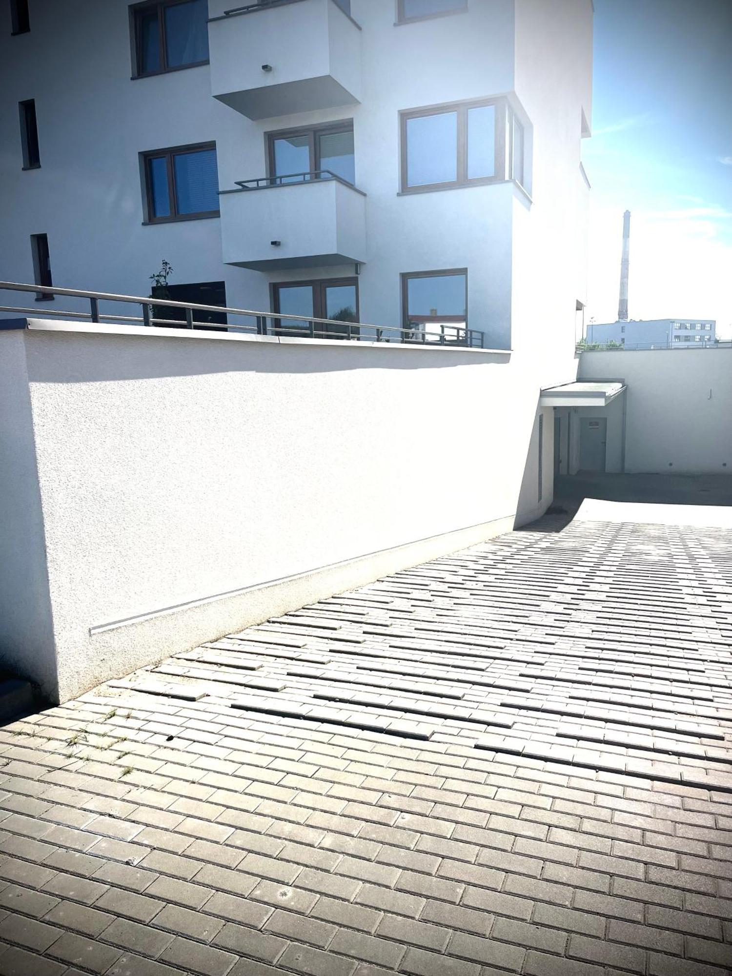 No1 Z Bezplatnym Parkingiem Podziemnym-faktura, Netflix Apartment Koszalin